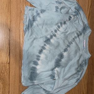 Cropped tie dye sweatshirt